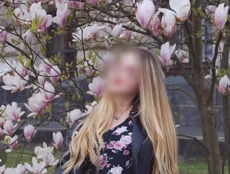 Kirsi, 25