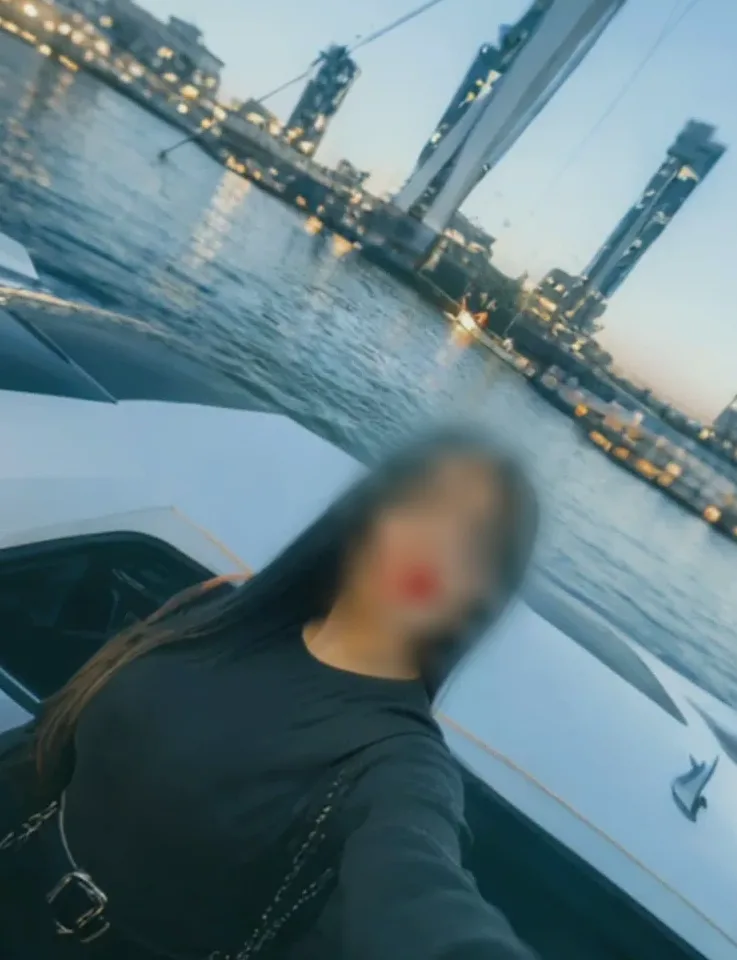 Marika, 35