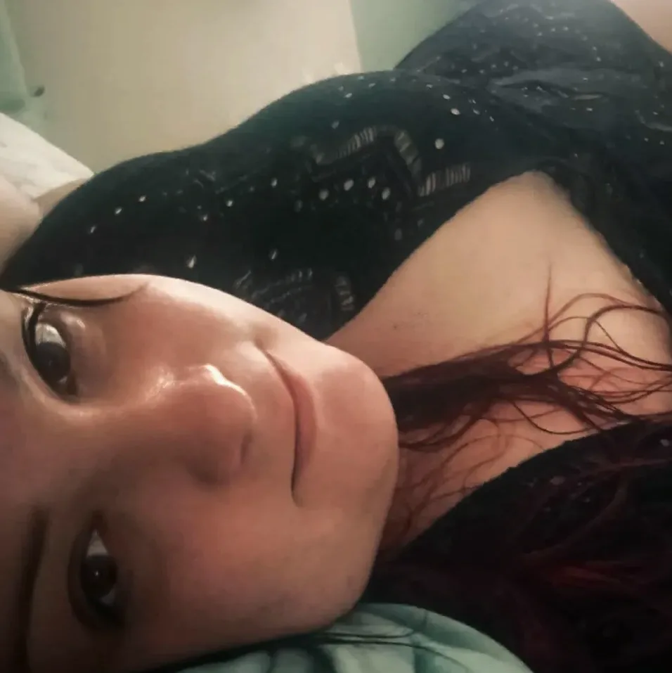 Selma, 33